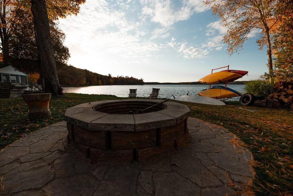 Big Blue Lake Cottages, Llc - Cottage #5 Holton Exterior foto